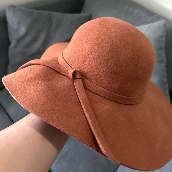 Brown Wool Hat - Picture 2 of 4